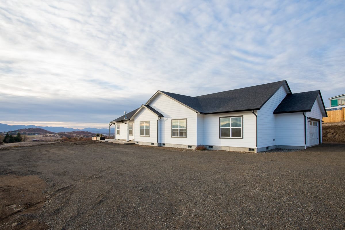 Choosing the Right Location in Southern Oregon to Build Your Dream Home